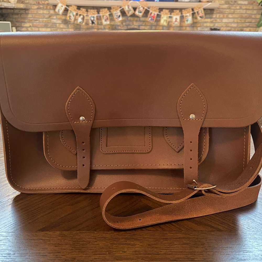 Cambridge Satchel Company Satchel - 15 inch